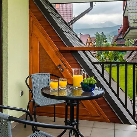 Apartament Radosna 아파트 *